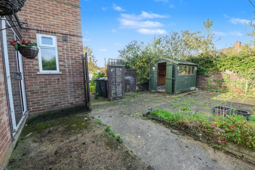 1 Fieldside Road, Pulloxhill, MK45 5HN