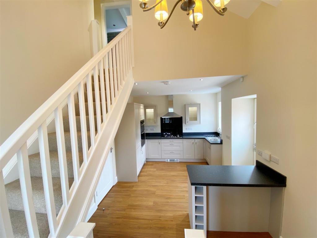 Kitchen 3.jpg