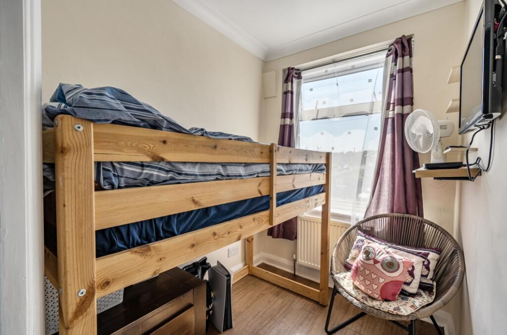 1312665-15-6852de4b7c2d8