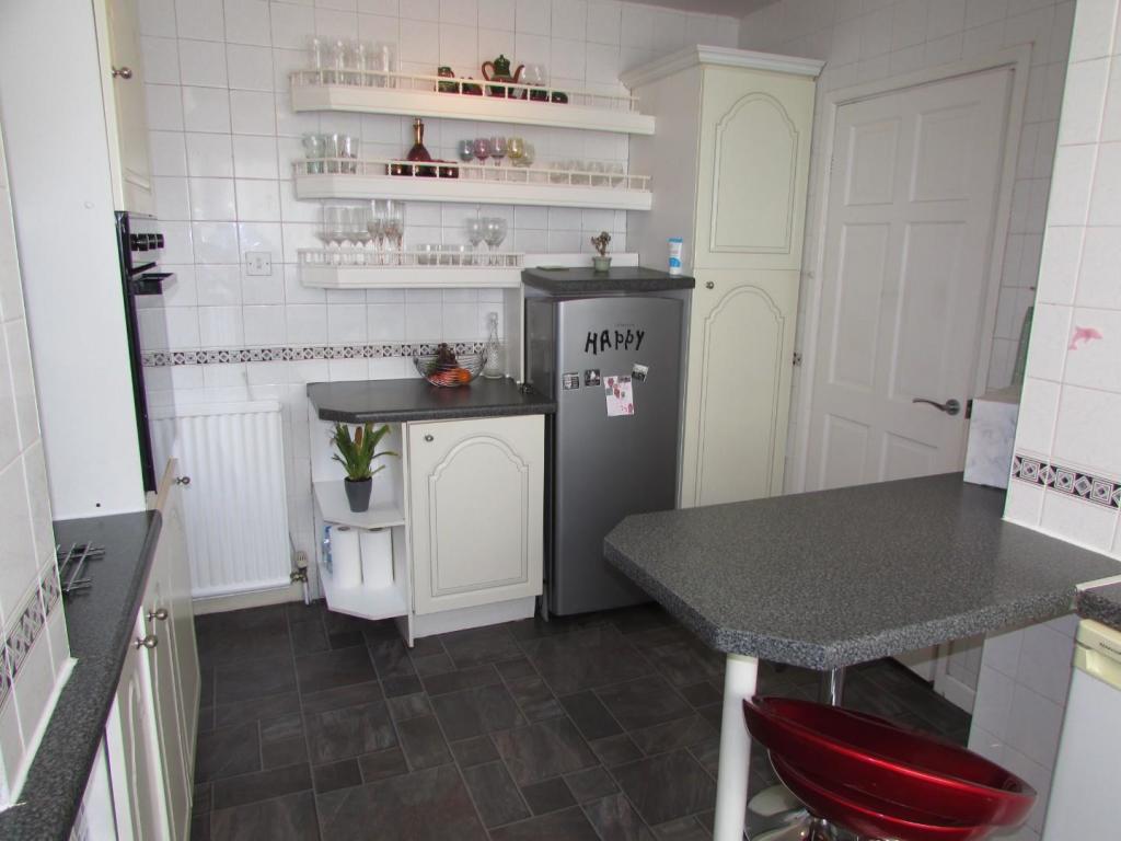 AshtonCres33kit2.JPG