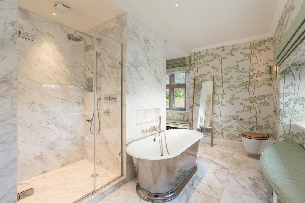 Principal Bedroom Suite