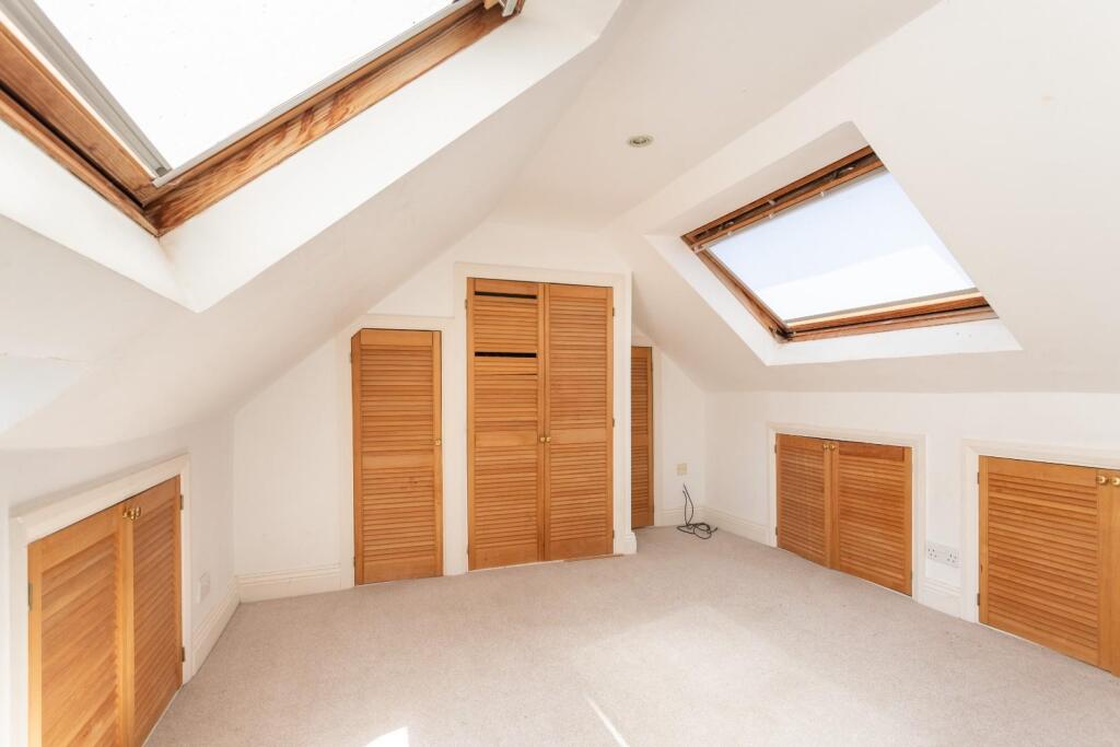 Cranley Nep Town Road-11.jpg