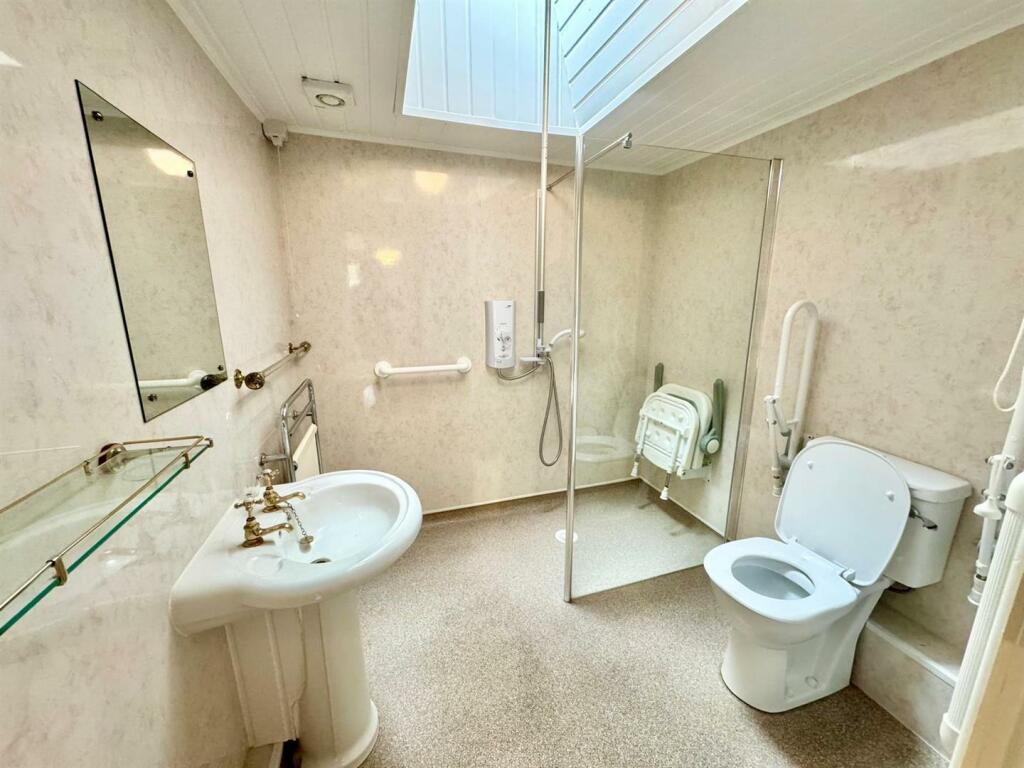 PHOTO-2024-09-02-20-12-46 (5).jpg