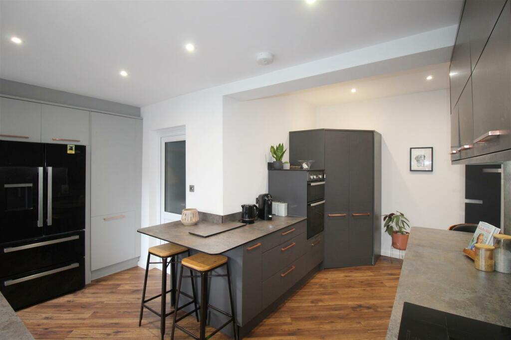 Sandhurst Ave, 38 Kitchen 2.JPG
