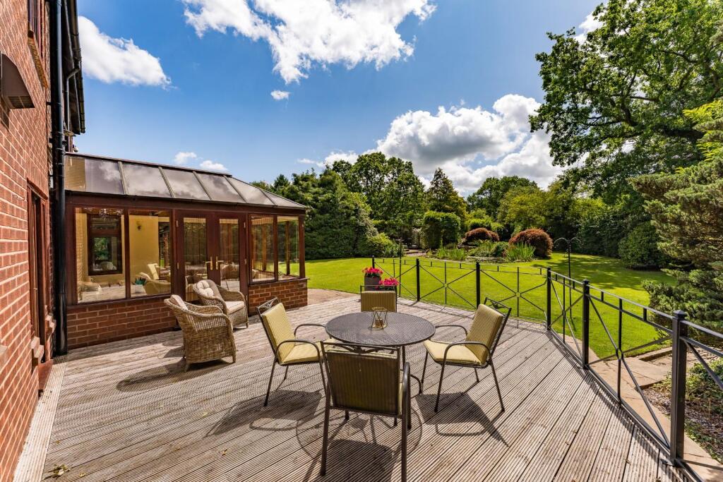 42 Moss Lane, SK7 1RD-11.jpg