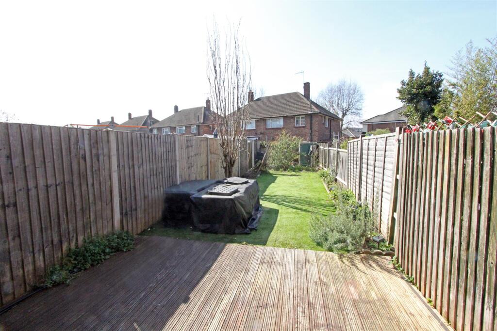 IMG_4926 garden.jpg