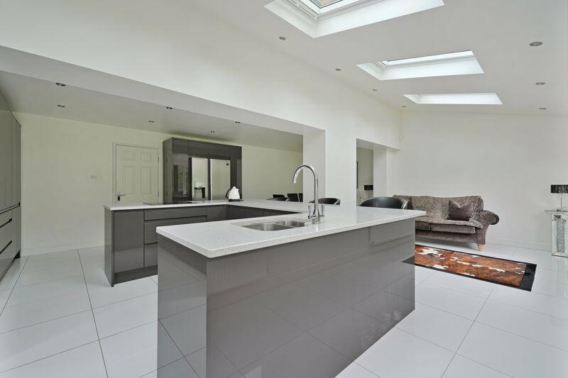 Open Plan Dining Kitchen 