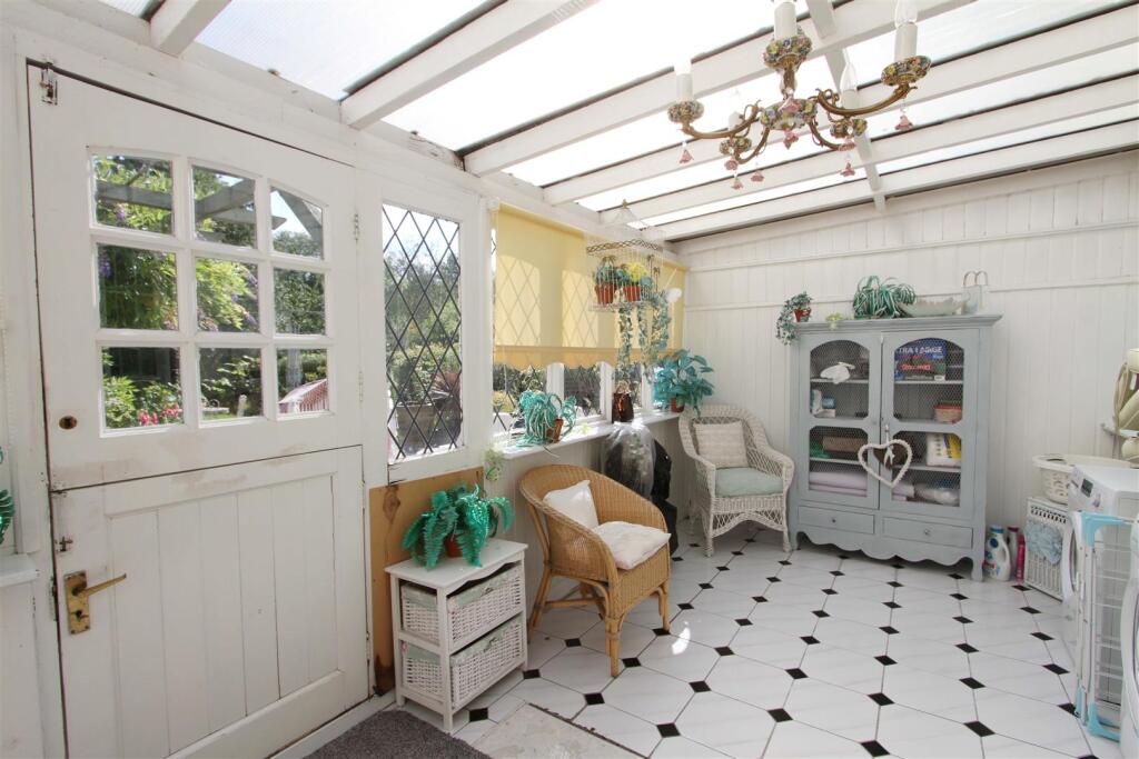 Conservatory 2.jpg