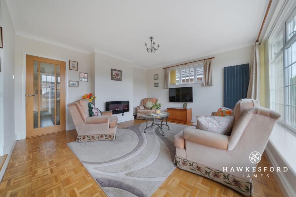 Coppins Lane, Borden - Lounge