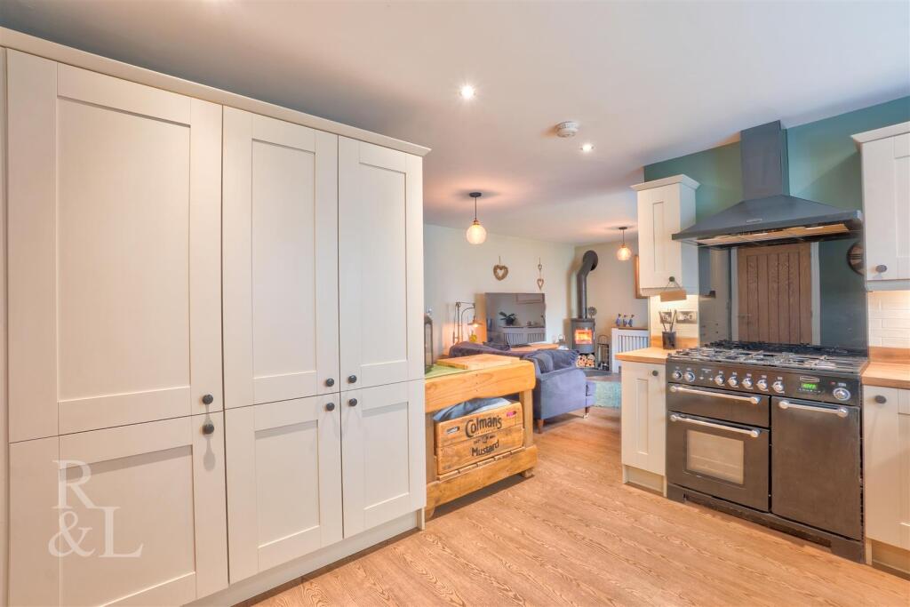 20 Ragley Close (8).jpg