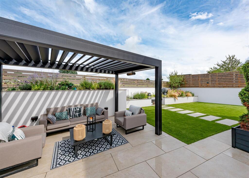 34 Post Office Road-external7.jpg