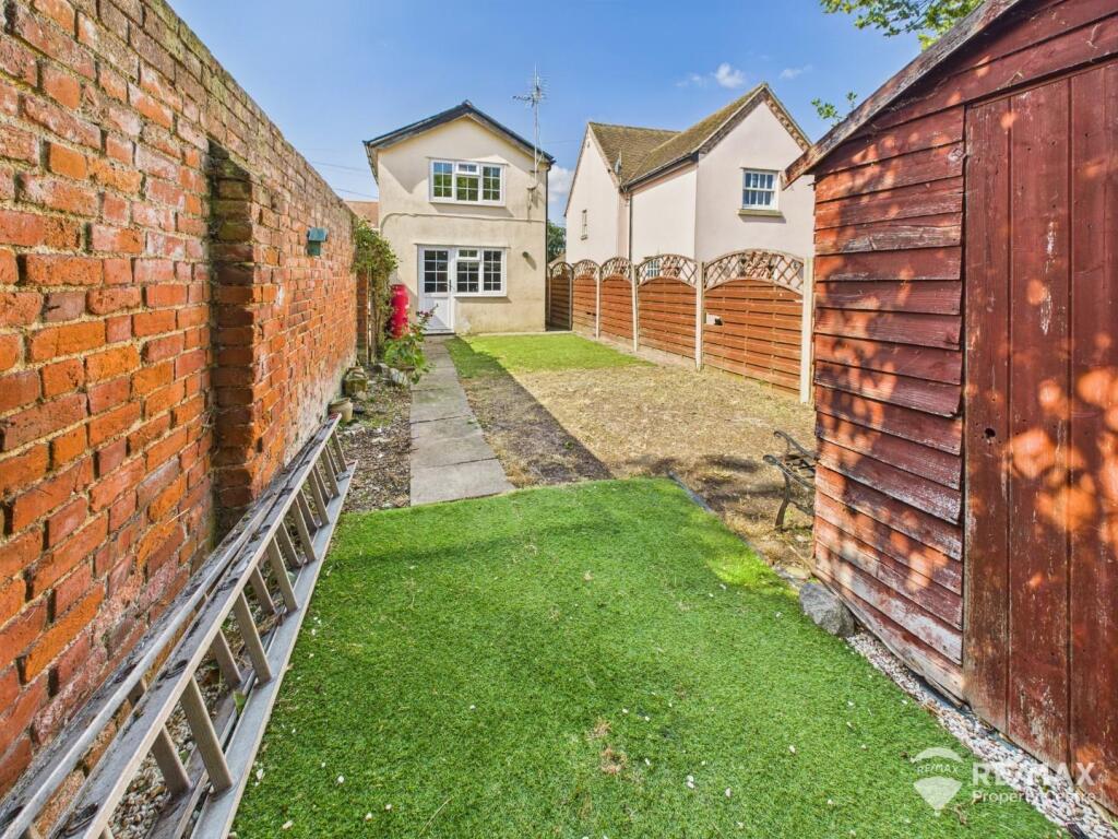 Garden Rear 2.jpg