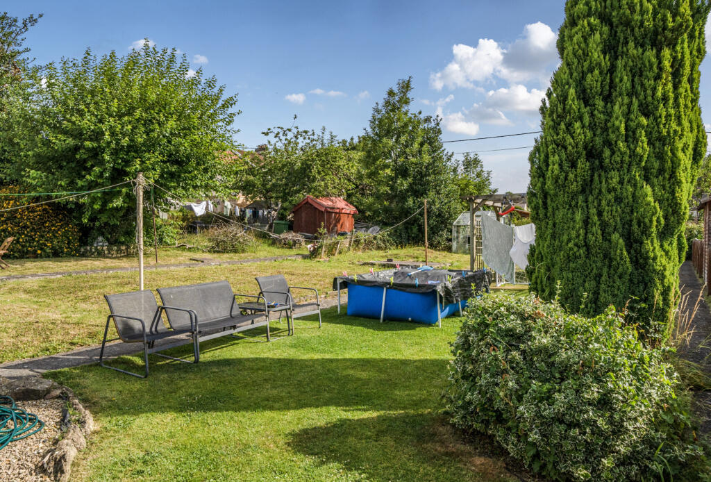 1316802-4-686799e...