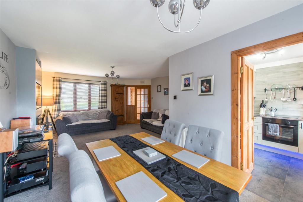 Sitting/Dining Room