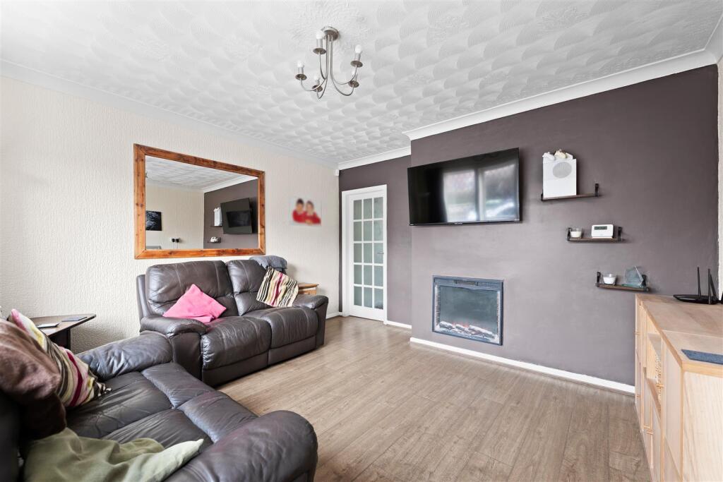 43 Addlington Avenue-12.jpg