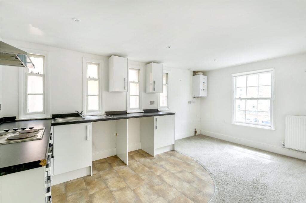 Kitchen/Breakfast Rm