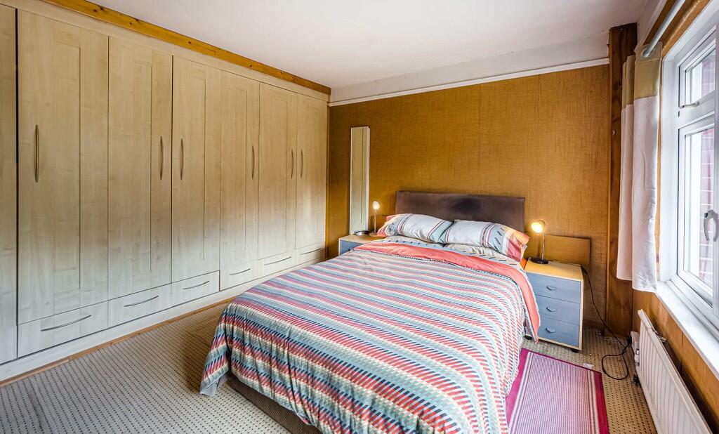 Riverside House  ...