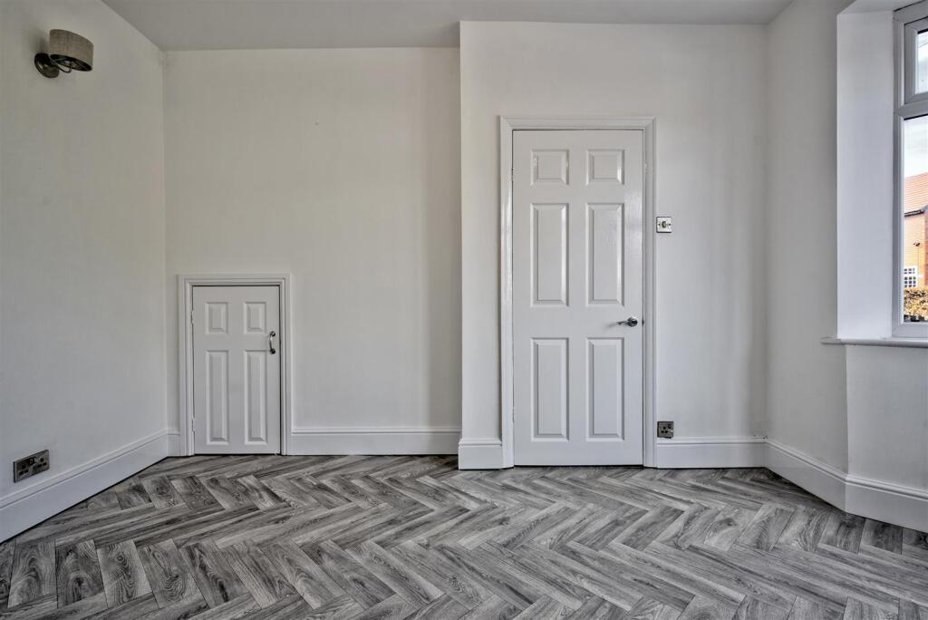 19 School Lane rixton-7.jpg