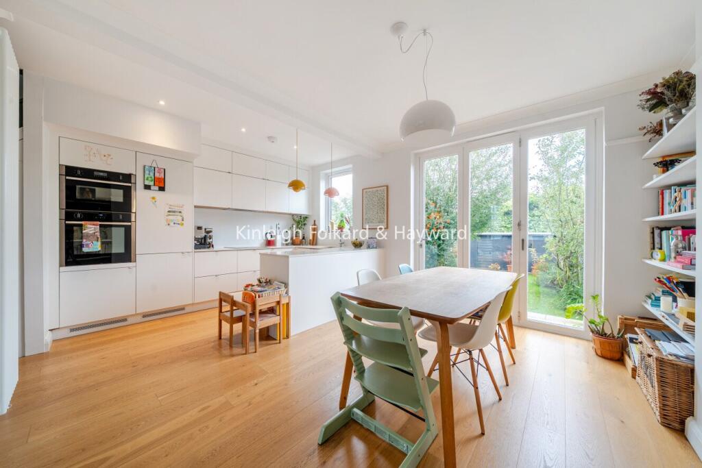 Picture No. 06