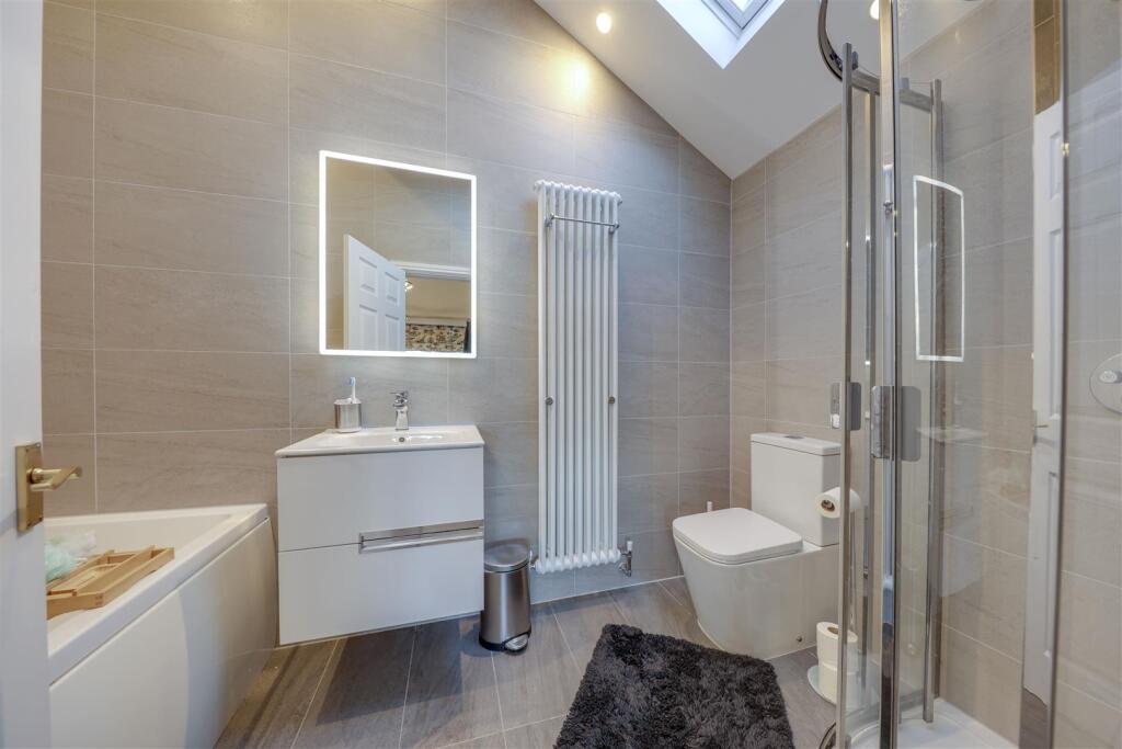 Example Further En-Suite