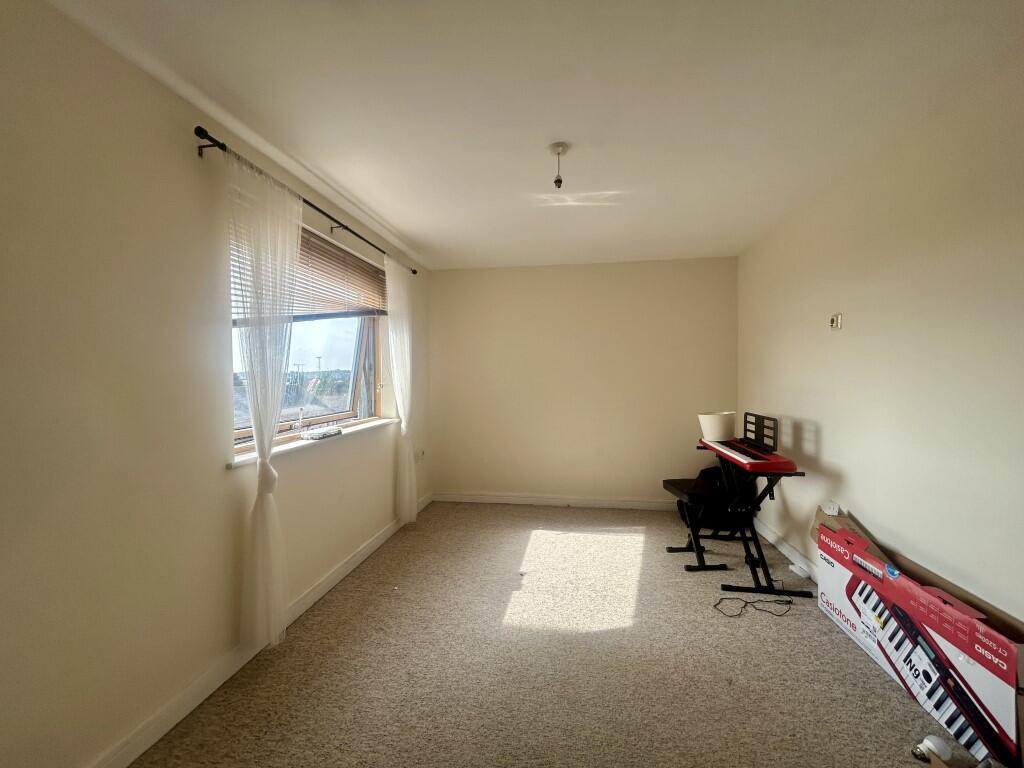 4  Medium  T202508131415.jpg