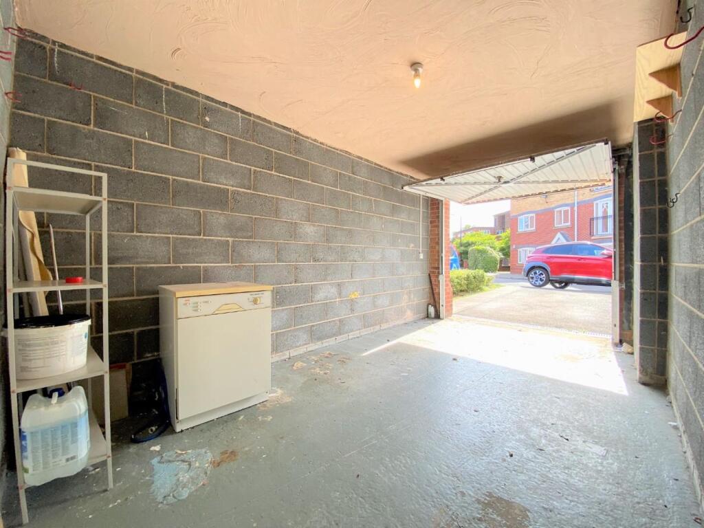 Garage Aspect 2