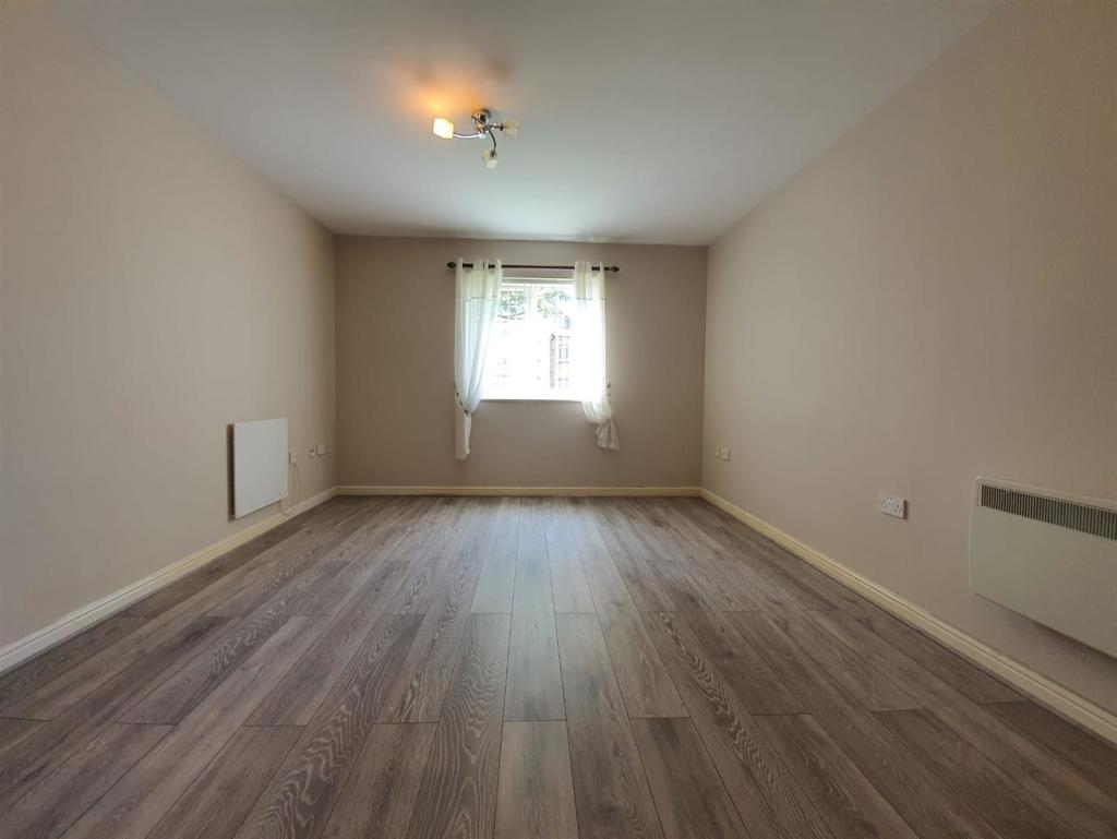 Bedroom 2.jpg