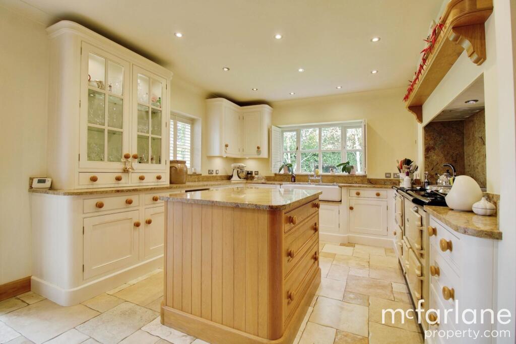 Open Plan Kitchen &amp; Dining