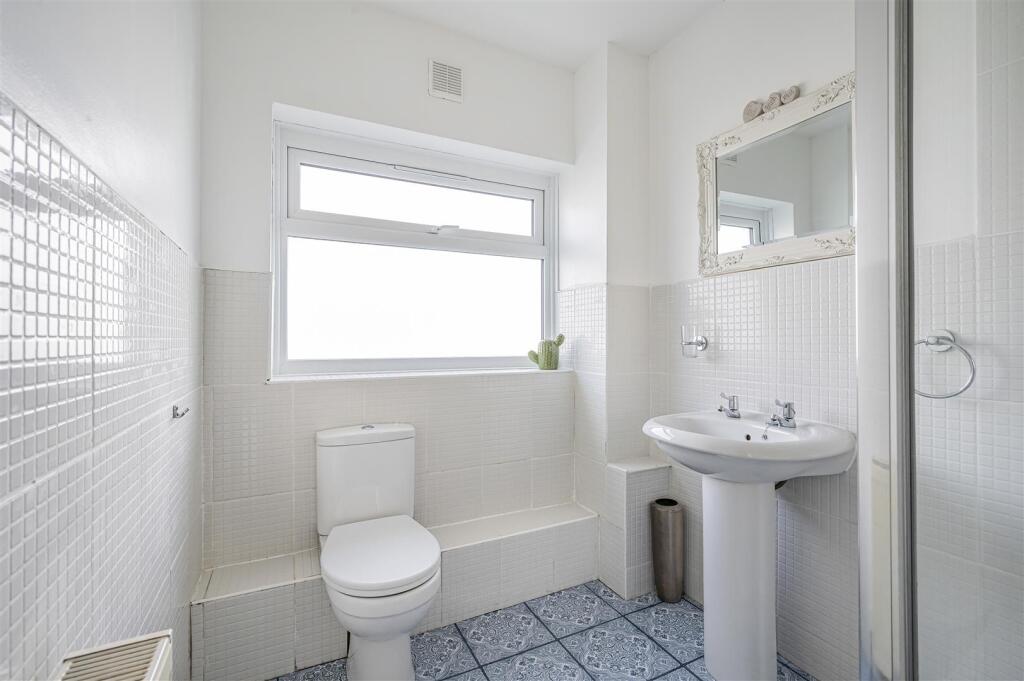 Shower Room/WC