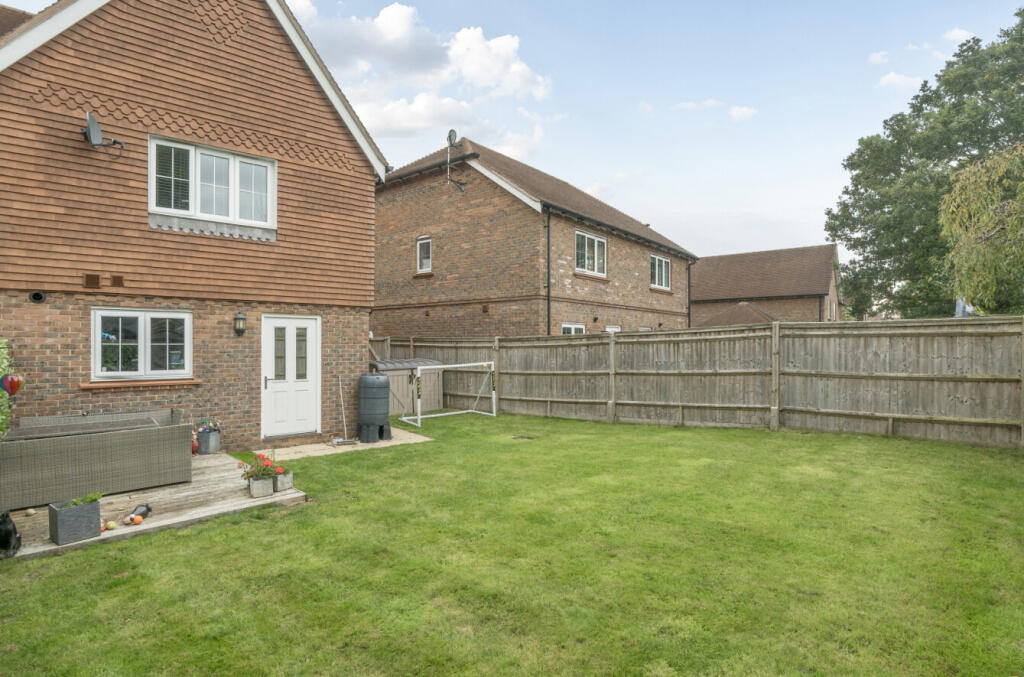 1357657-4-68d67b2...