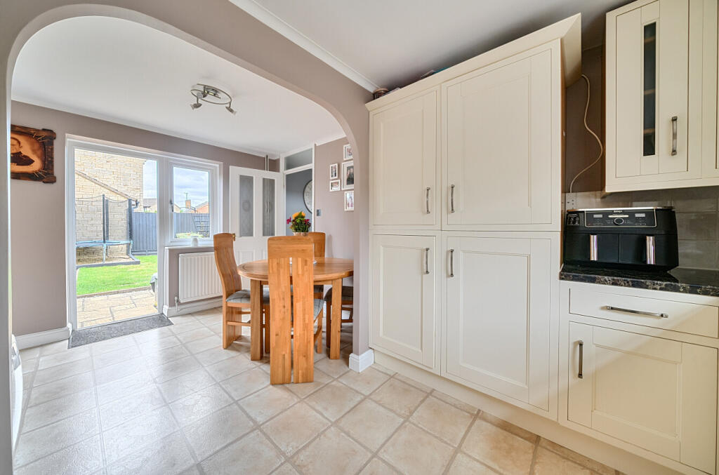 13408548689de29daa30a