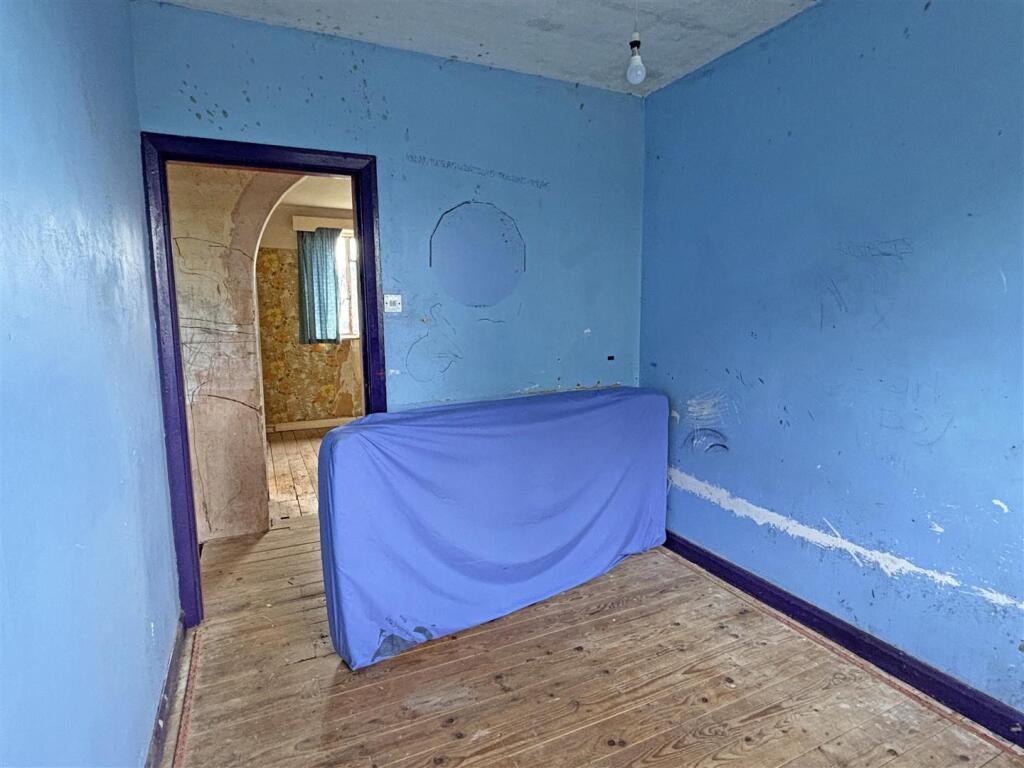 Bedroom 4 V2