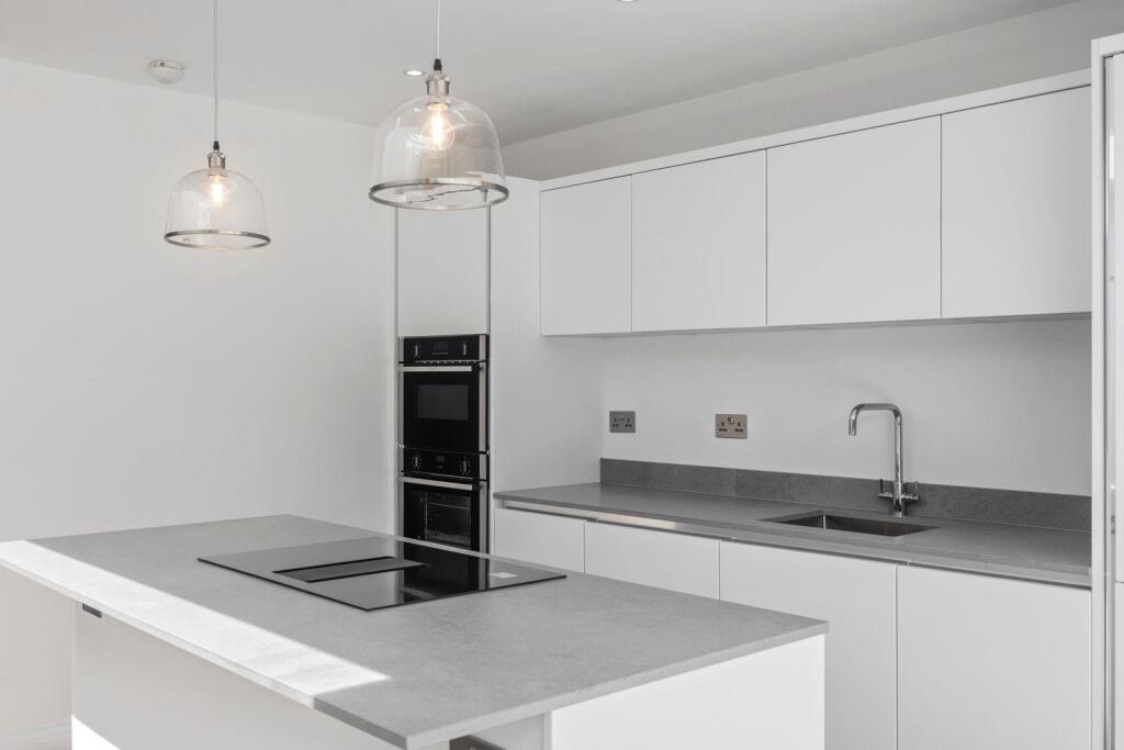 Applesham Avenue 51 KITCHEN.jpeg