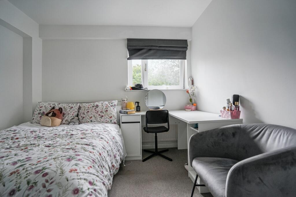 Flat 14, Albert Starr House, Haddonfield Estate, Bush Road, Surrey Quays, London SE8 5AS