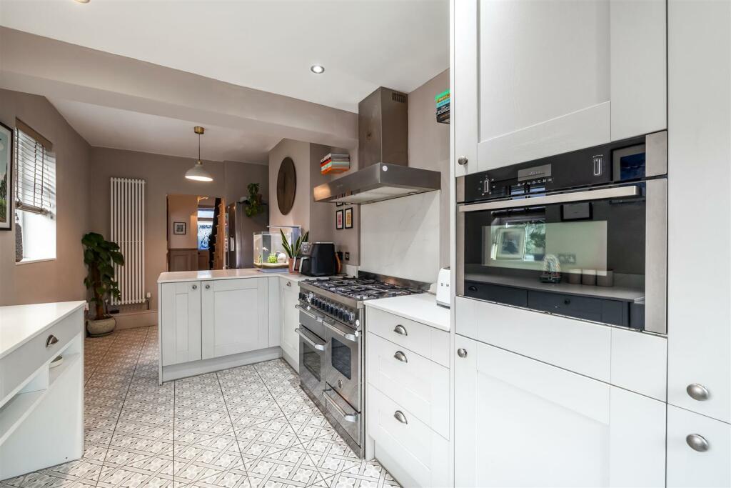 Kitchen 3