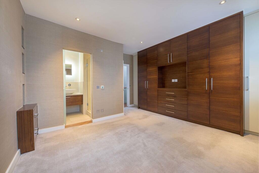 42 Bramerton St B...