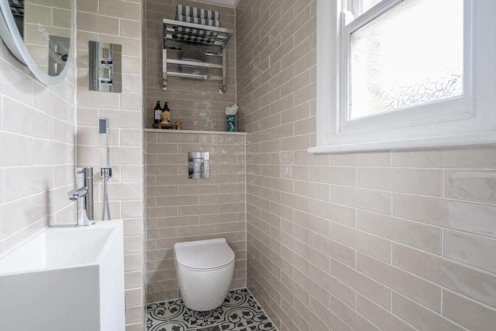 1330286-16-68834a...