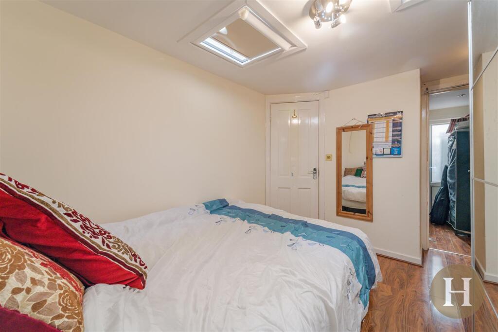 Hadleigh Estate Agents-29.jpg