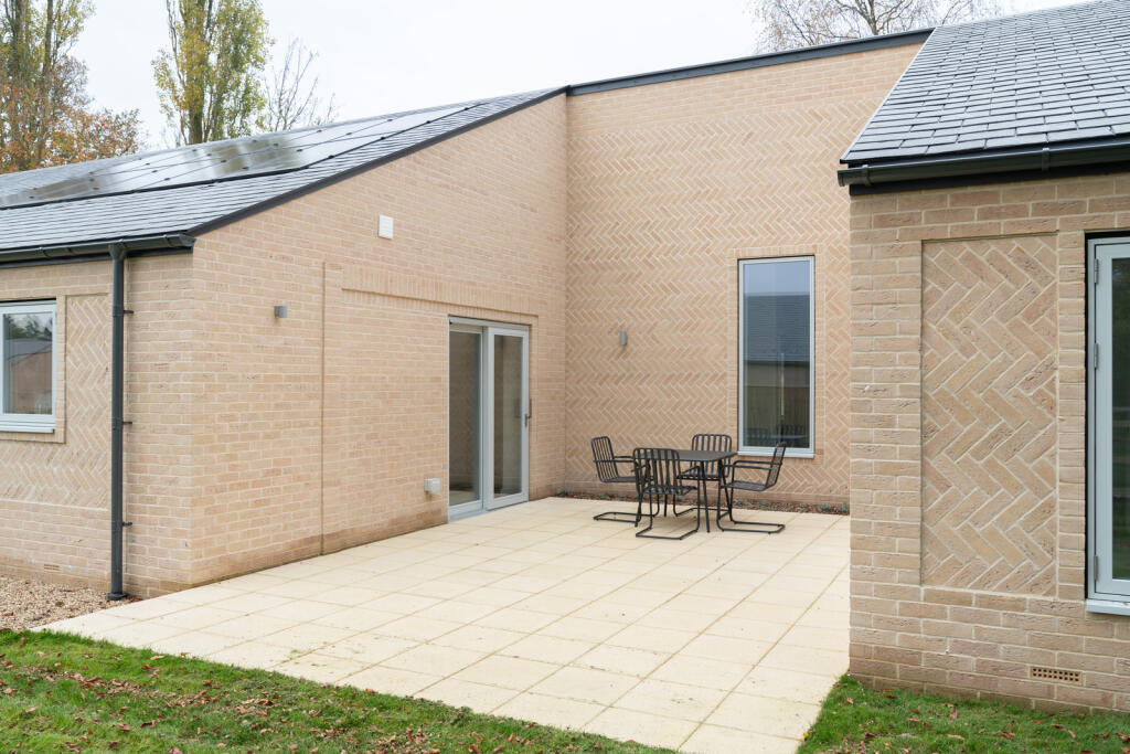 241111 - H05-THORNBOROUGH-PARK-80.jpg