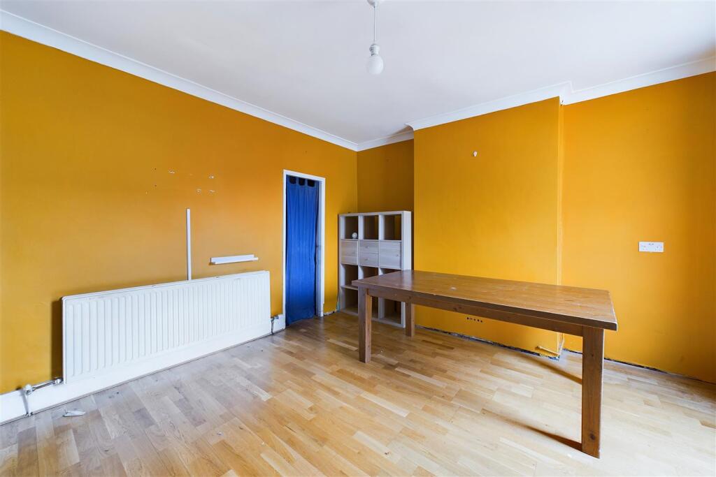 27 New Buildings, Fishponds, Bristol BS16 2BT | Fr