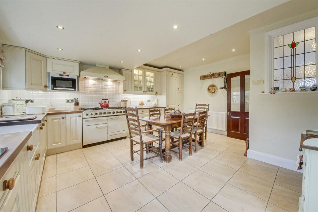 Kitchen Diner