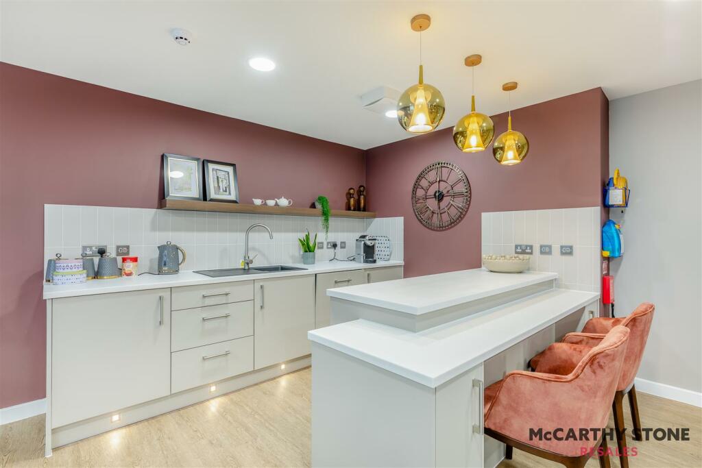 Communal Kitchen