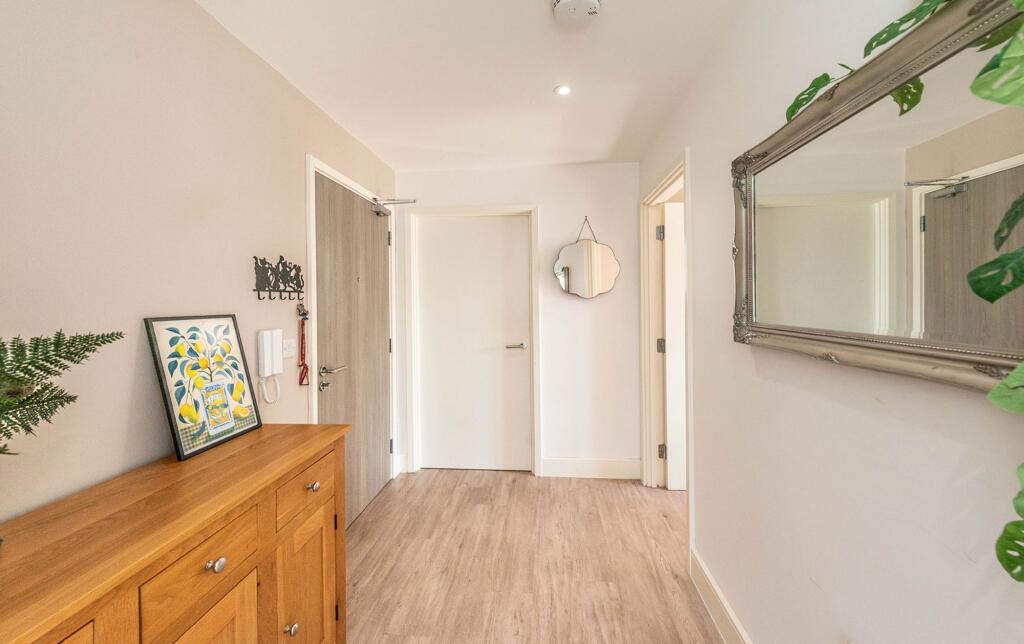 ENTRANCE HALLWAY