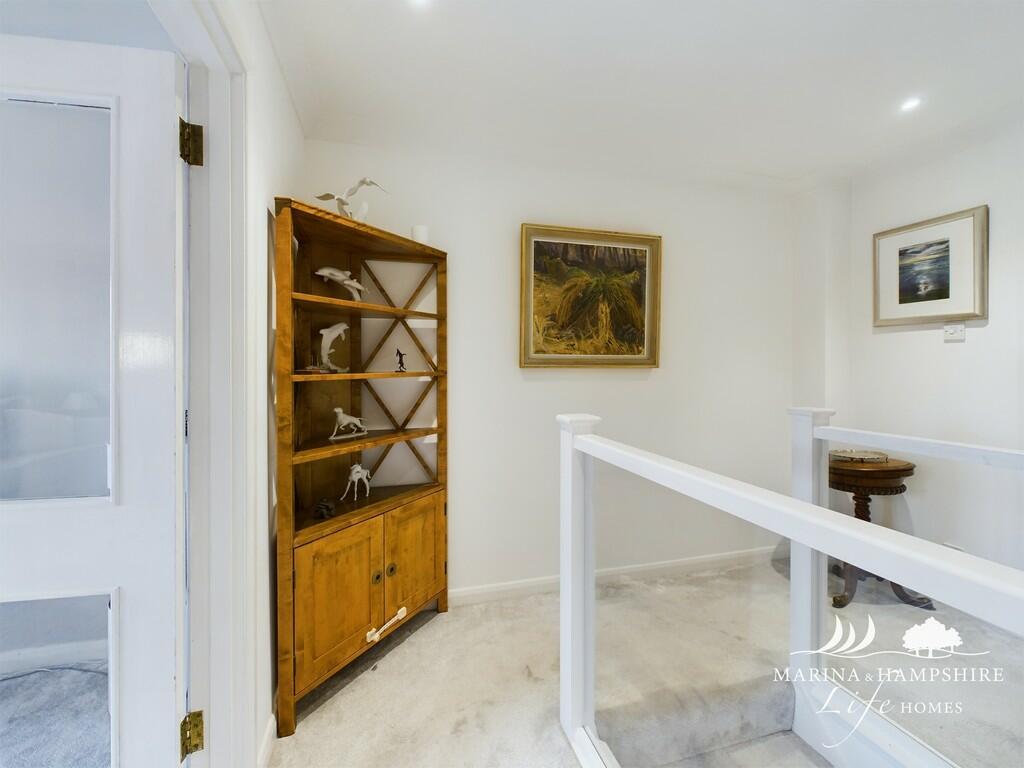 CAM03691G0-PR0025...