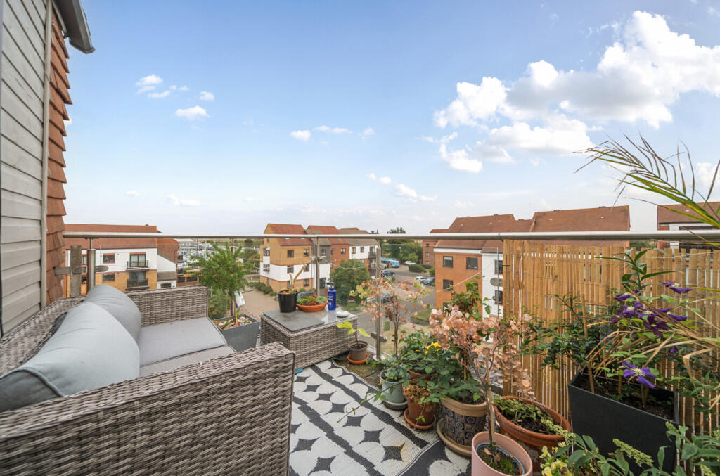 1342480-5-68a5fe8...