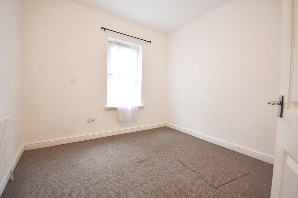 Bedroom 2-min
