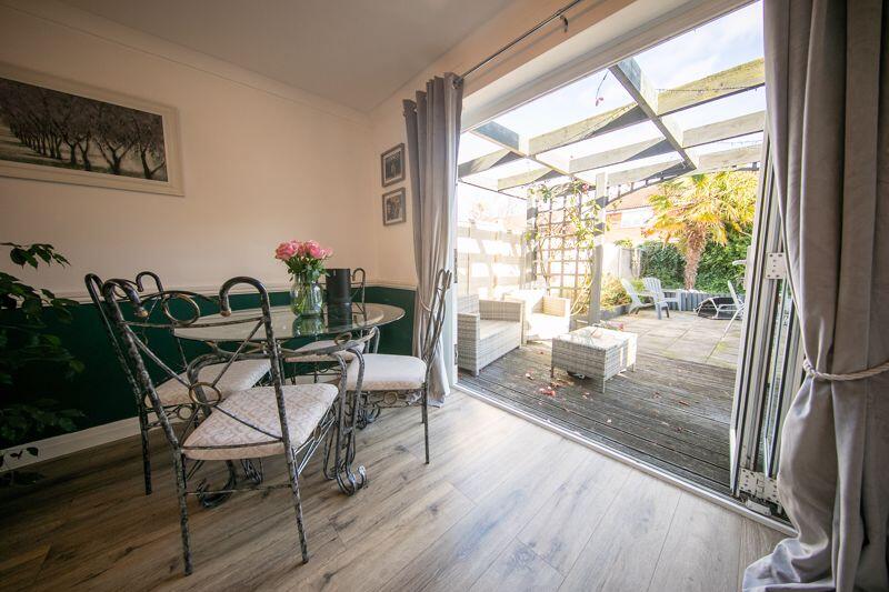 Bi-fold door to garden