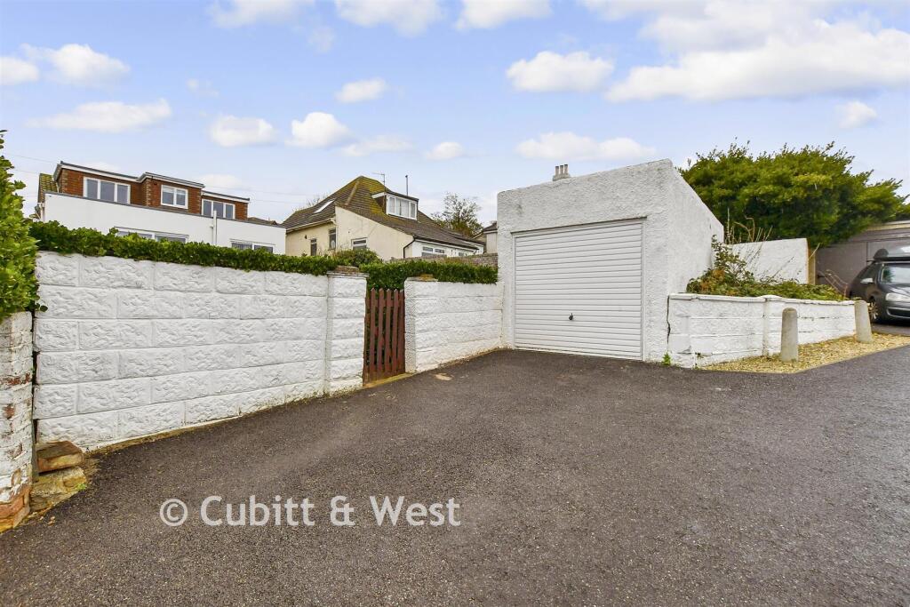 Driveway/Parking