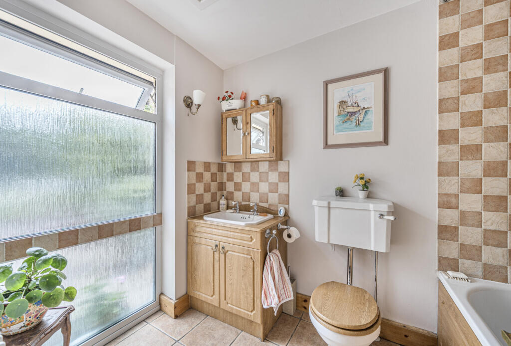 1345578-6-68b6bfa...