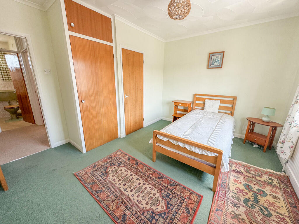 bed 1